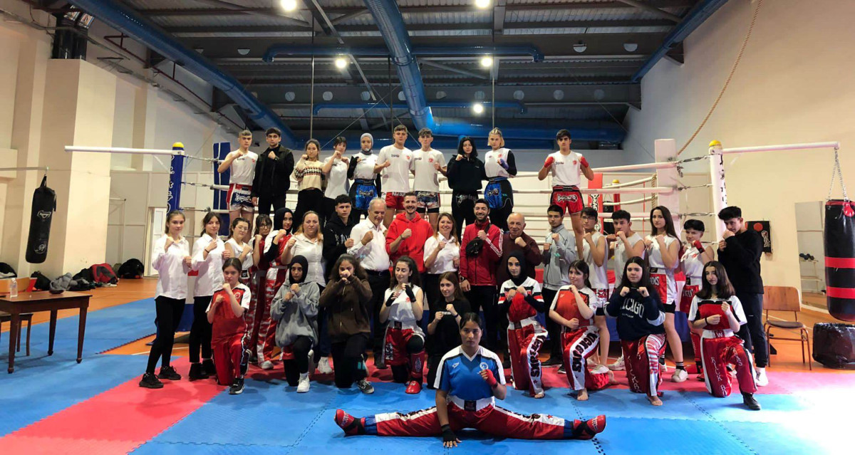 Türkiye Okullar Kick Boks Şampiyonasına Katılacak Sporcu ve Okullar Belirlendi 